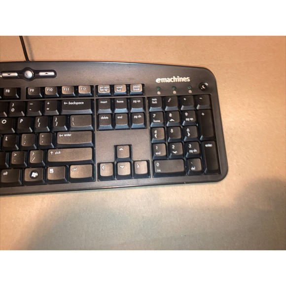 eMachines PS/2 Black Slim Thin Keyboard 104 Keys KB-0511 - Picture 2 of 9